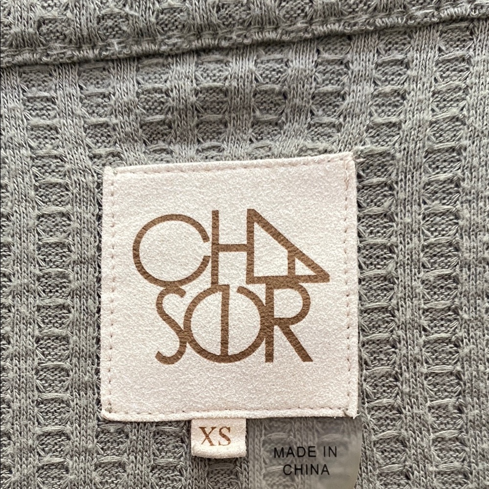 Chaser Gray V-Neck Long Sleeve Blouse - Picture 2 of 4